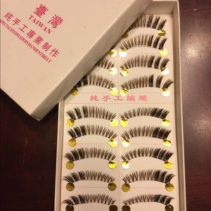 False eyelashes 10 pairs
